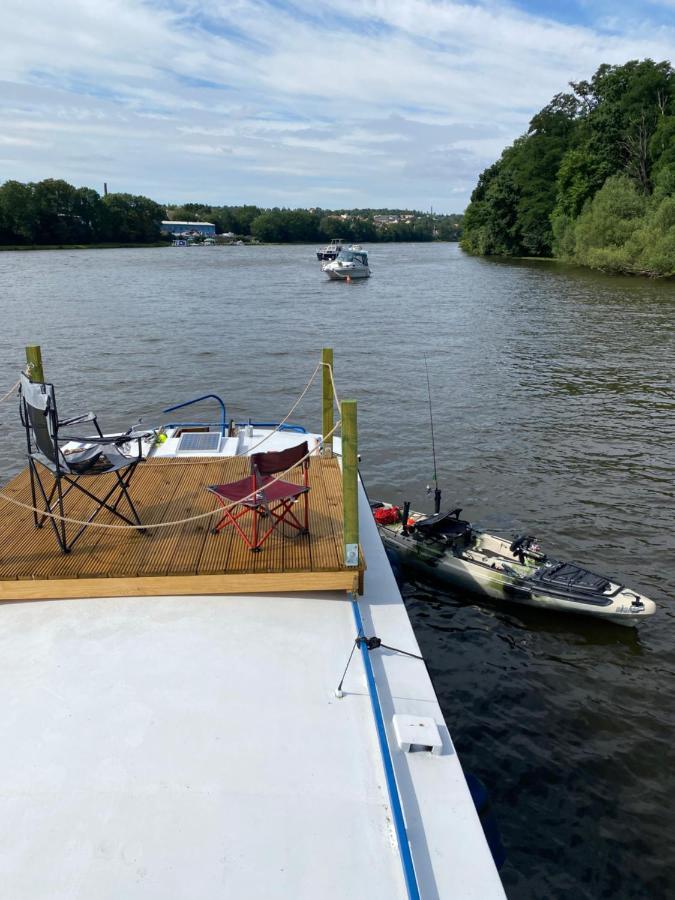 Zouw Hausboat Zakotven -Pouze Ubytovani Roudnice nad Labem Eksteriør billede