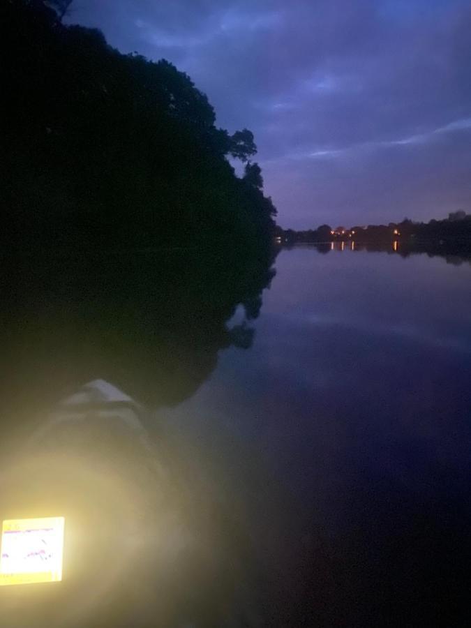 Zouw Hausboat Zakotven -Pouze Ubytovani Roudnice nad Labem Eksteriør billede