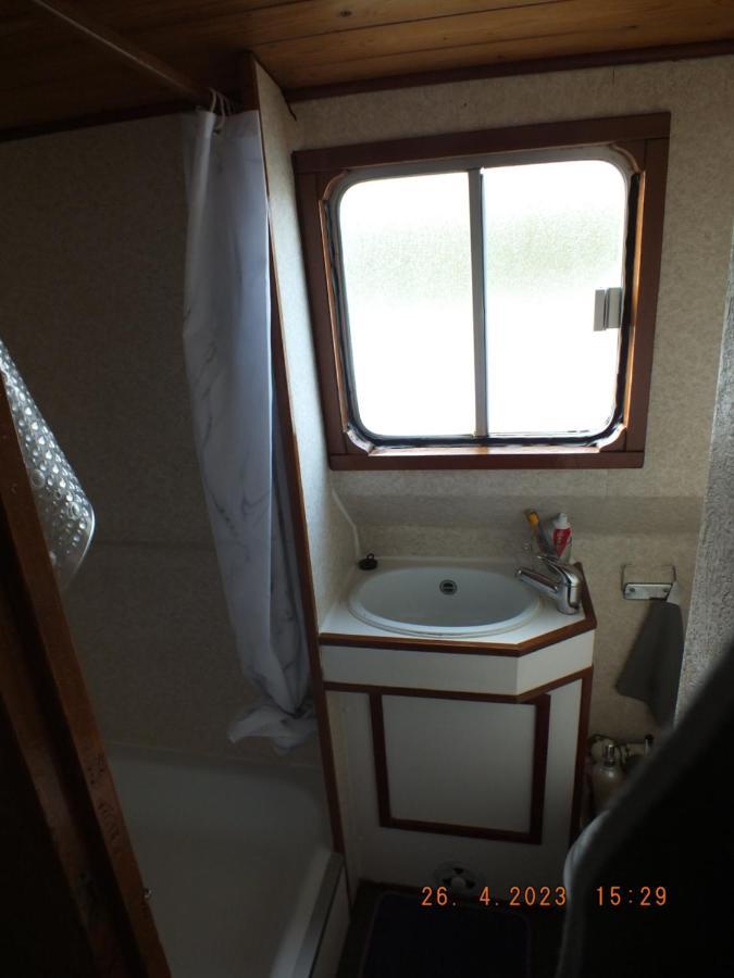 Zouw Hausboat Zakotven -Pouze Ubytovani Roudnice nad Labem Eksteriør billede