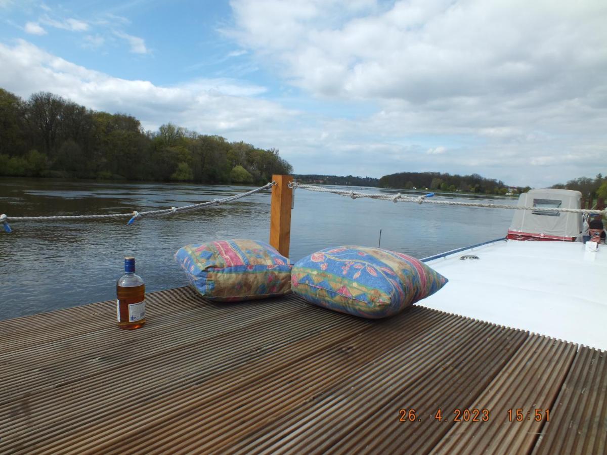 Zouw Hausboat Zakotven -Pouze Ubytovani Roudnice nad Labem Eksteriør billede