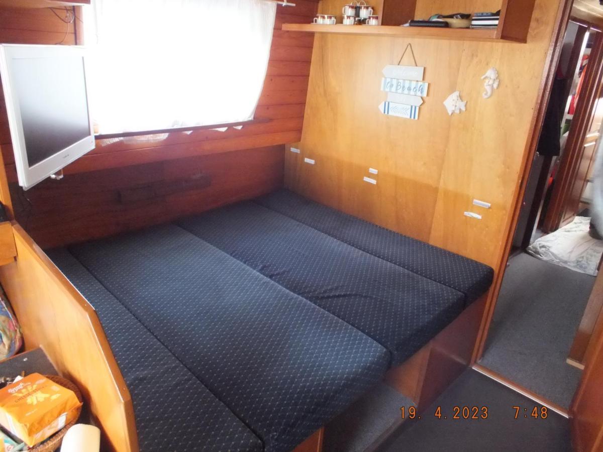 Zouw Hausboat Zakotven -Pouze Ubytovani Roudnice nad Labem Eksteriør billede