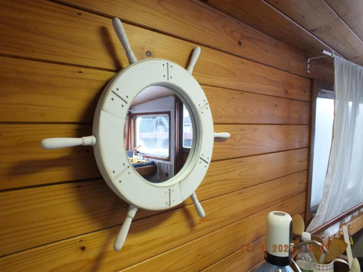 Zouw Hausboat Zakotven -Pouze Ubytovani Roudnice nad Labem Eksteriør billede