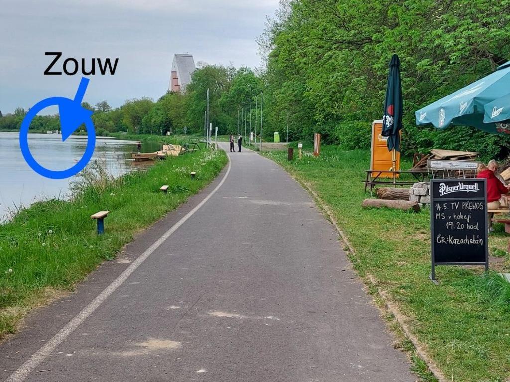 Zouw Hausboat Zakotven -Pouze Ubytovani Roudnice nad Labem Eksteriør billede